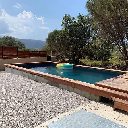 Maison Neuve Avec Piscine Corbara