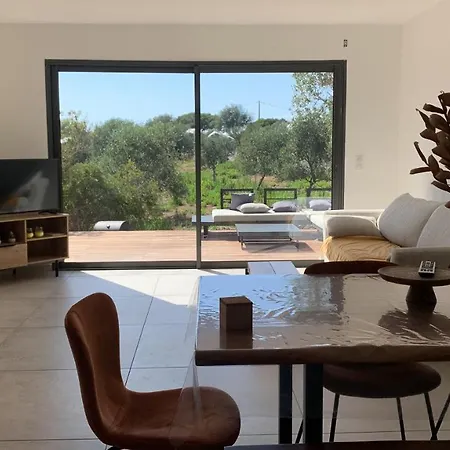 Casa de Férias Maison Neuve Avec Piscine Corbara