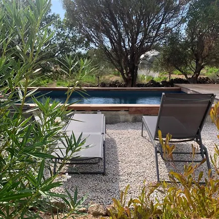 Casa de Férias Maison Neuve Avec Piscine