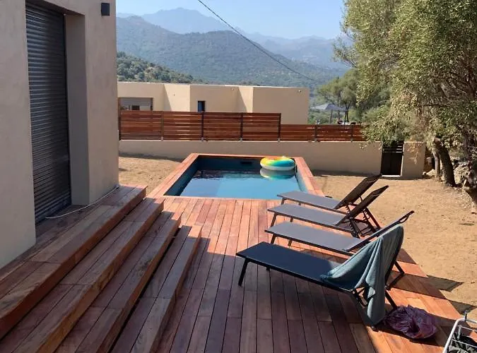 Feriehus Maison Neuve Avec Piscine Corbara